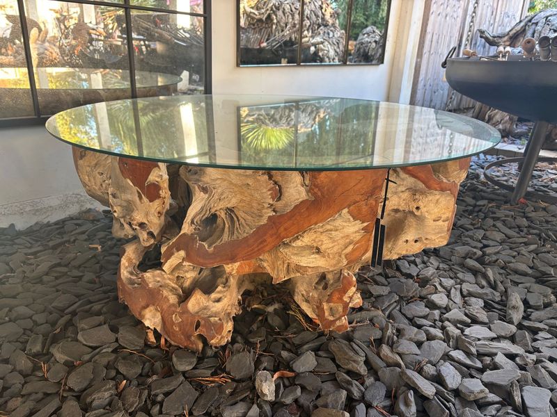 Root Coffee Table With 110cm Diameter Glass