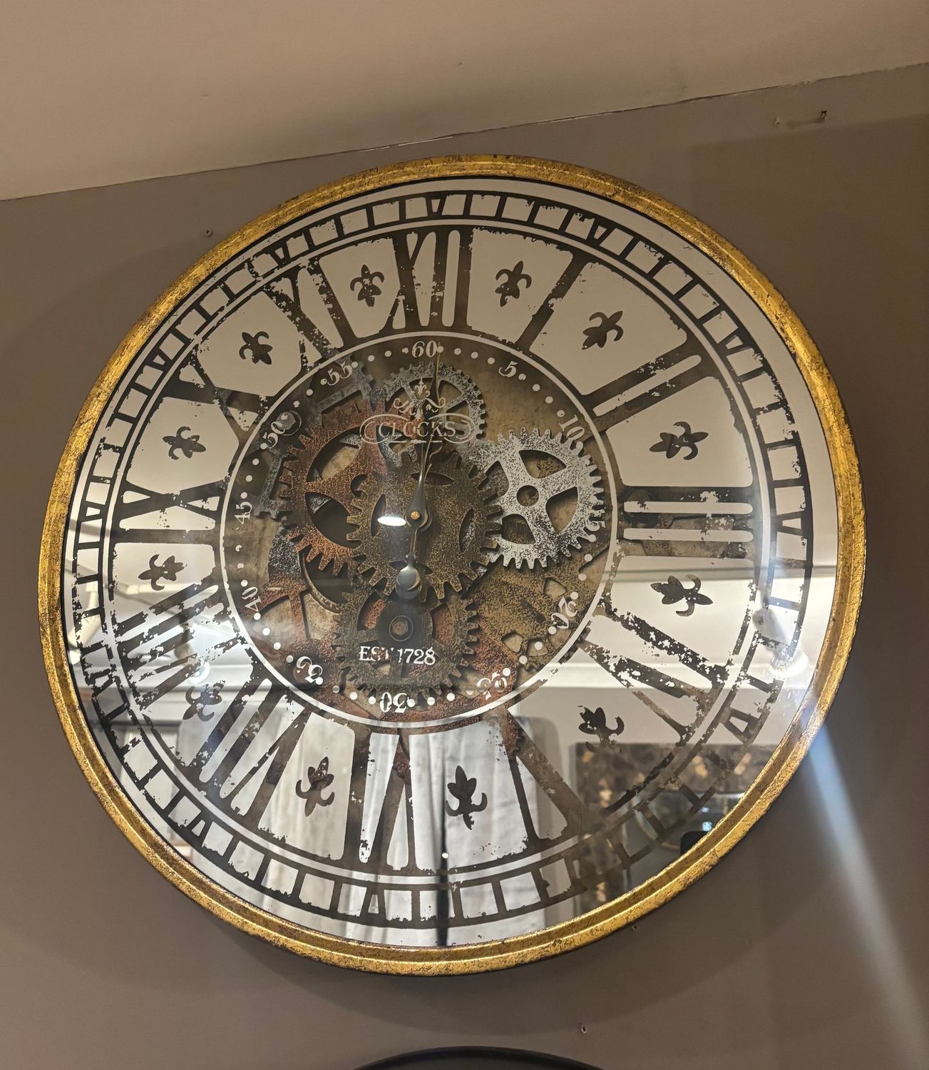 Round Cogs Clock