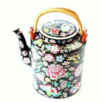​Chinese Rose Familia Ceramic Teapot LG (Black)