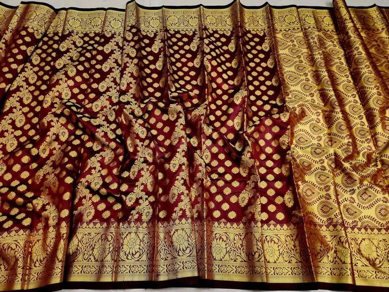 সফট সিল্ক কাতান শাড়ি