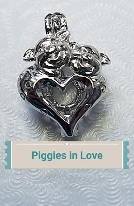 Piglets in Love