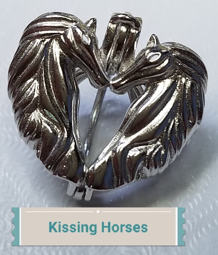 Kissing Horses