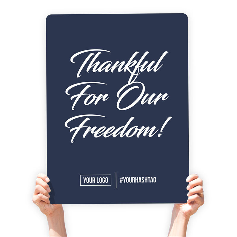 4th of July Greeting Sign - &quot;Thankful for Our Freedom&quot; (Navy Blue)