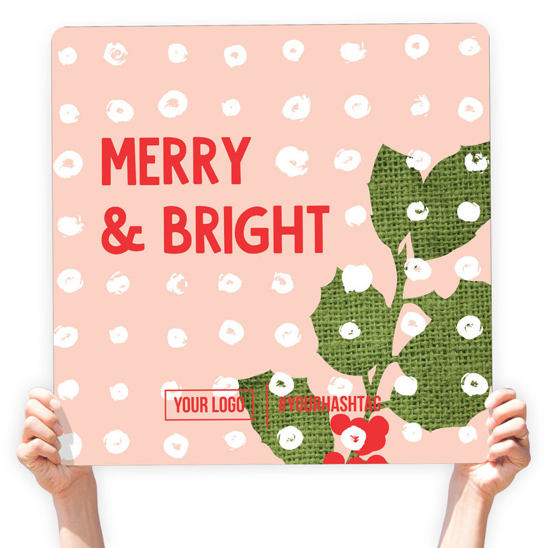Christmas Greeting Sign - &quot;Merry &amp; Bright&quot; (Mistletoe)