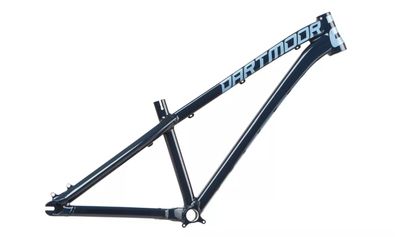 Rama Dartmoor Two6Player Steel Blue Niebieski połysk Short PREORDER (dostawa realizowana w ciągu 3-4 dni roboczych)