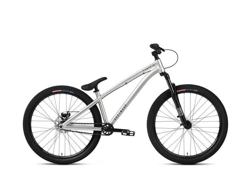 Rower DIRT Dartmoor Gamer INTRO 26 Dark Chrome, srebrny połysk