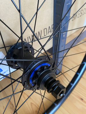 Koło Dartmoor Reel PRO Singlespeed 10t na obręczy Shark 26”