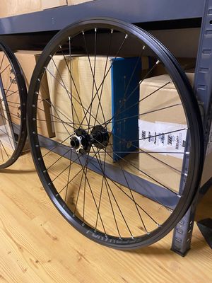 Koło przód Novatec Boost 15x110 na obręczy Dartmoor Fortress 26”