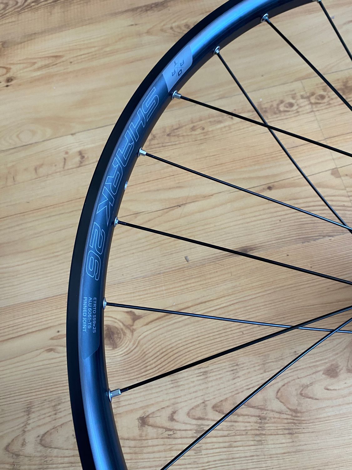 Koło Dartmoor Reel PRO Singlespeed 10t na obręczy Shark 26”