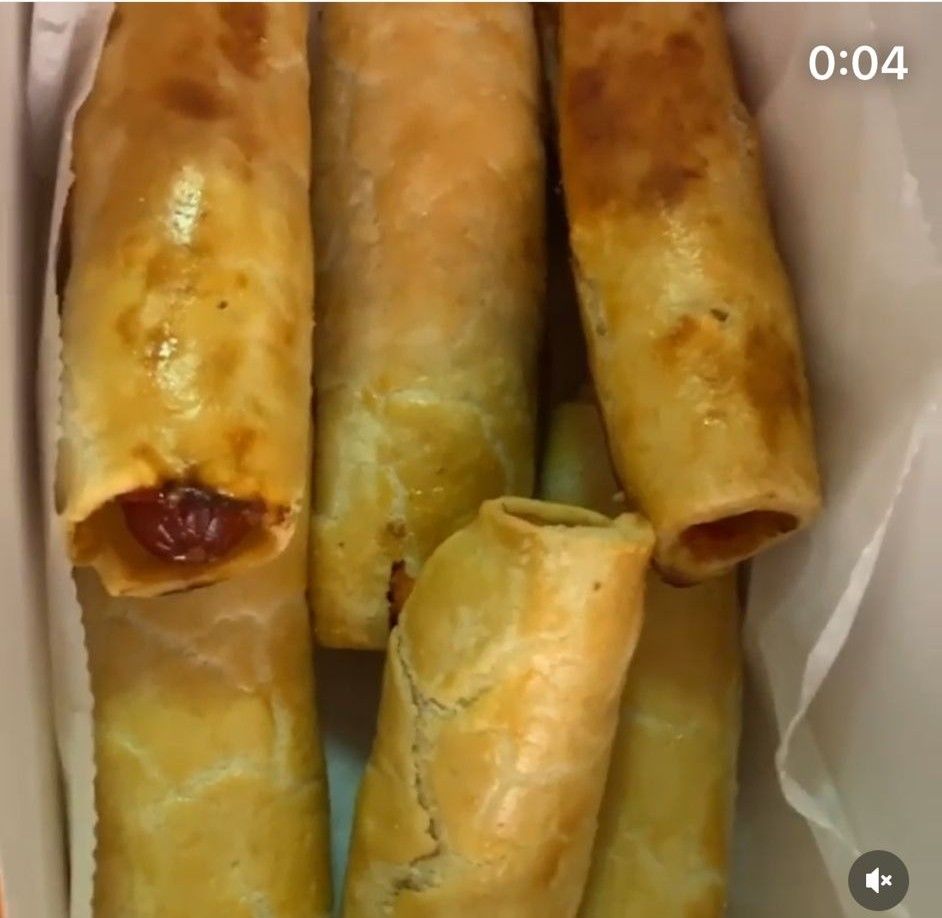 Zandi's sausage roll per dozen