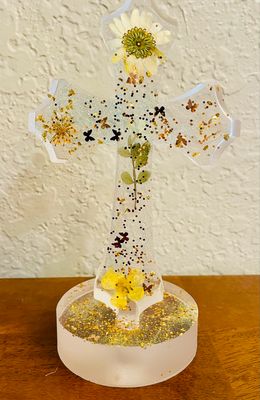Pressed Flower Resin Cross