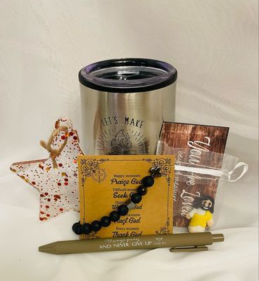 Teen Boys Medium Gift Bundle Teen Boys Medium Gift Bundle