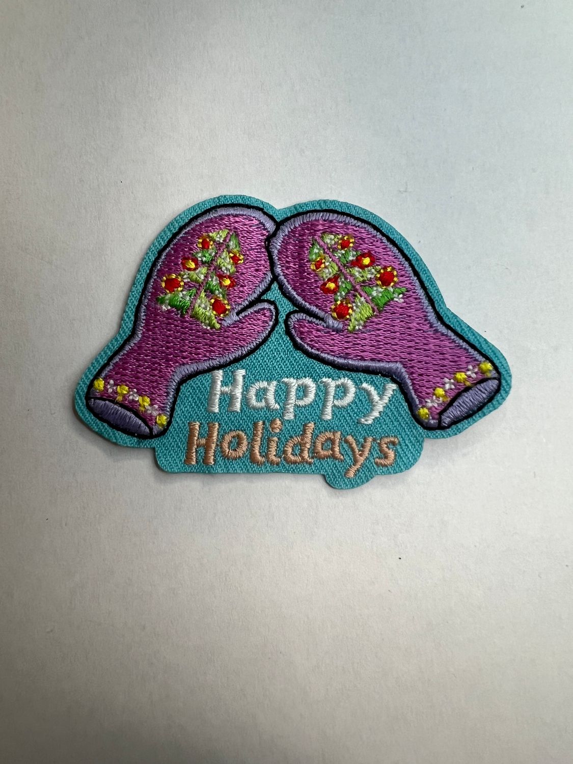 HAPPY HOLIDAYS (mittens) AFP