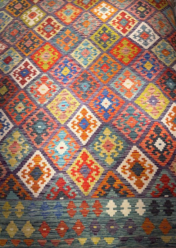 Hand Woven Kilim 9&#39;9&quot; x 8&#39; 7&quot;