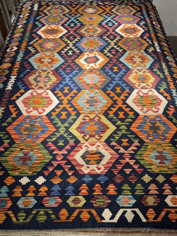 Hand Woven Kilim 9&#39;10&quot; x 6&#39;9&quot;