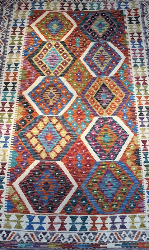 Hand Woven Woolen Kilim 6&#39;5&quot;x4&#39;3&quot;