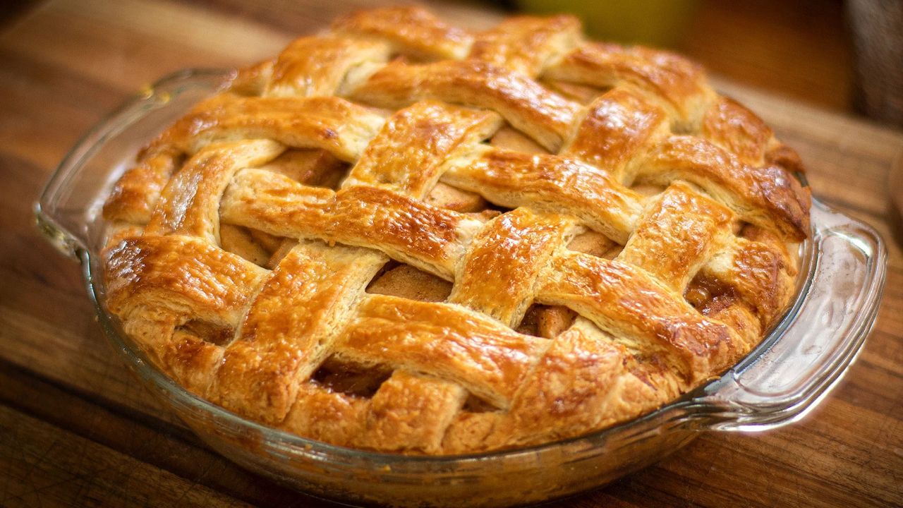 Earnie's Irresistible Apple Pie