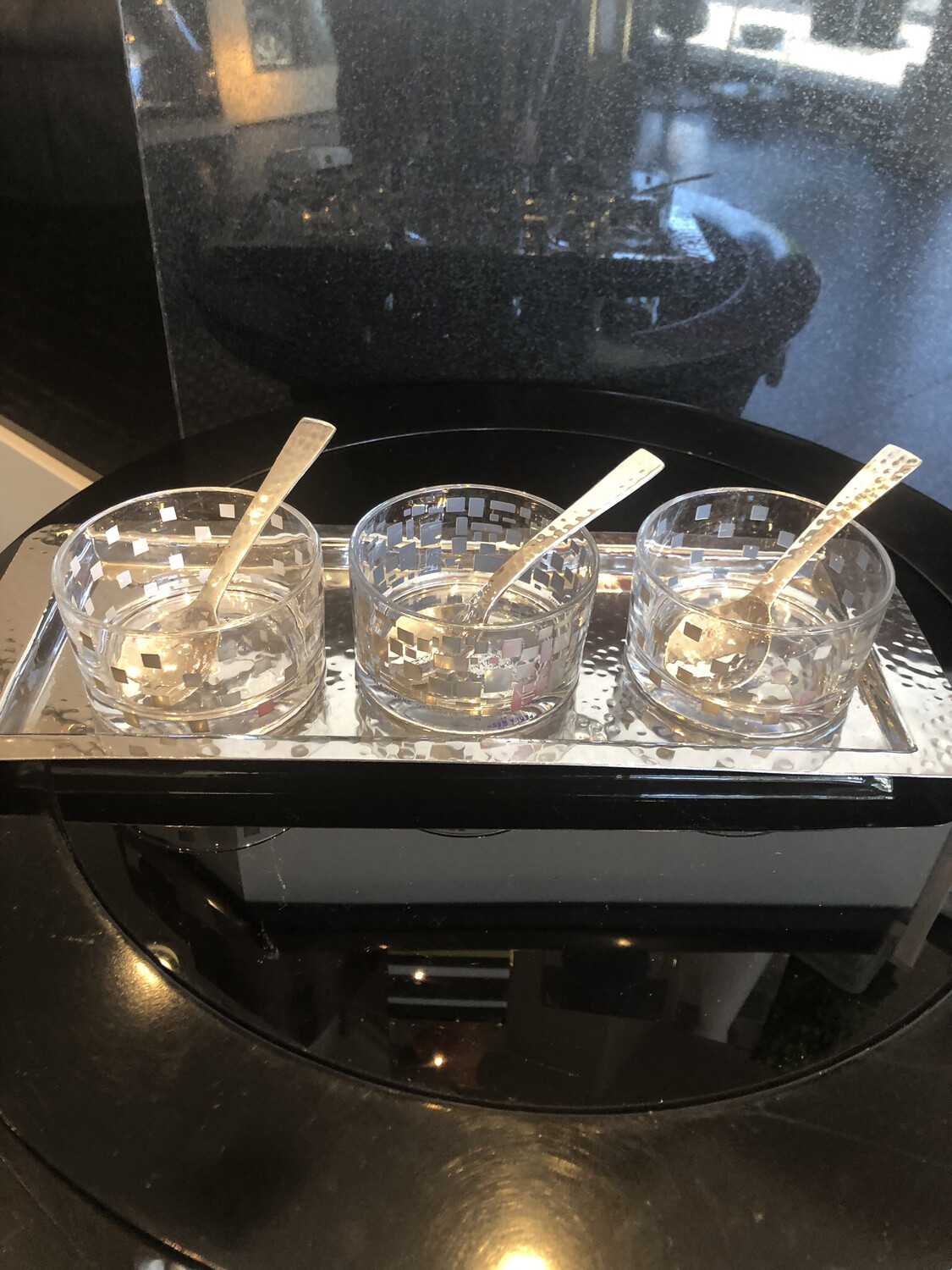 Egizia Dip Bowls On Hammered Tray