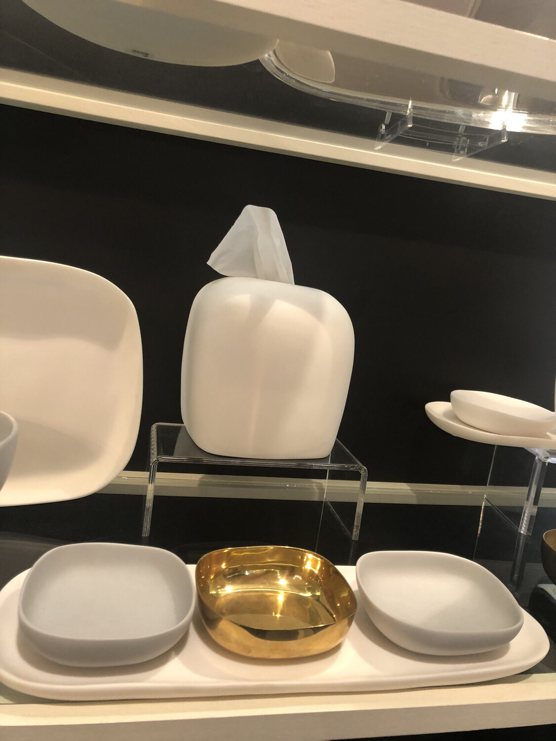 Tina Frey Square Bowls On Tray