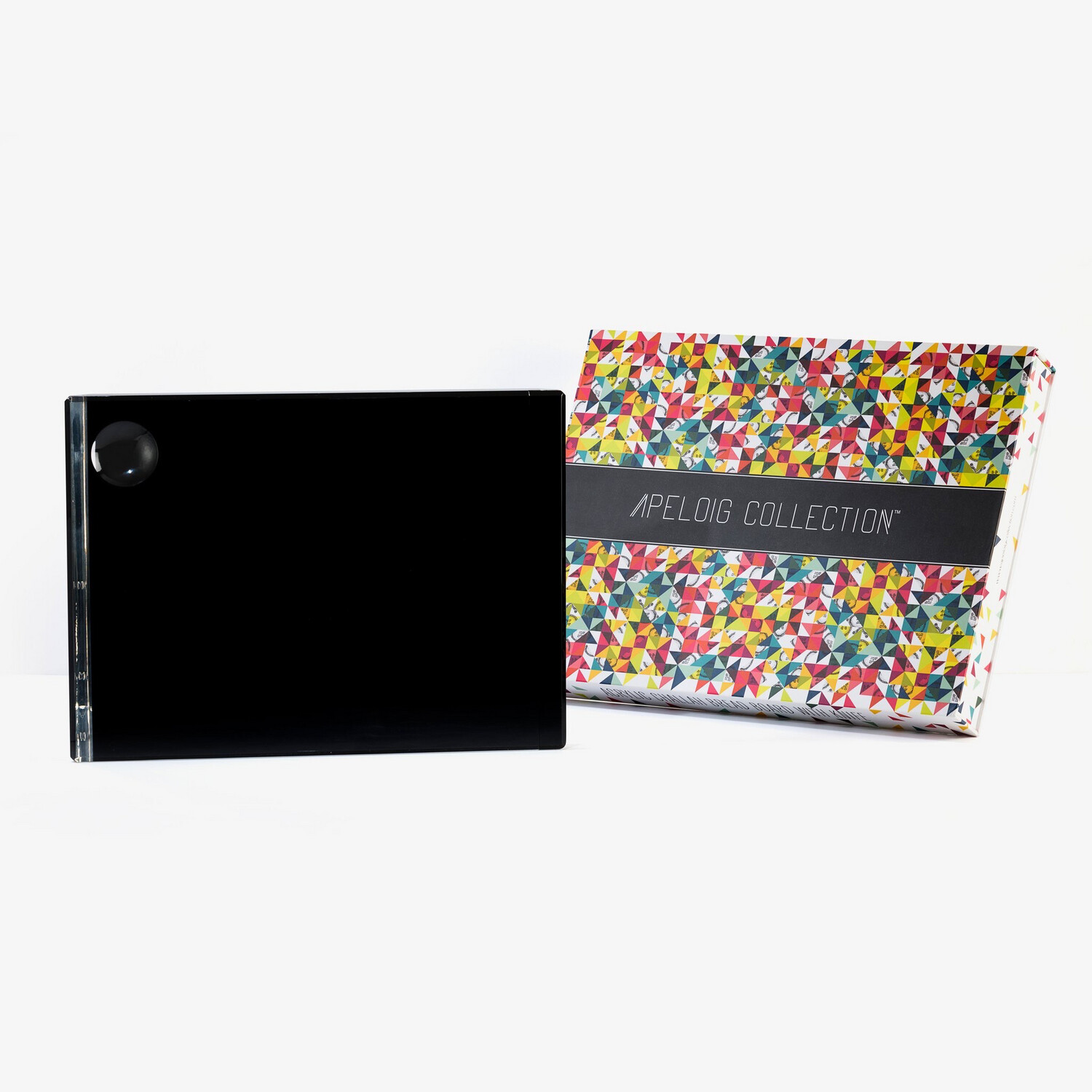 Apeloig Black Challah Board