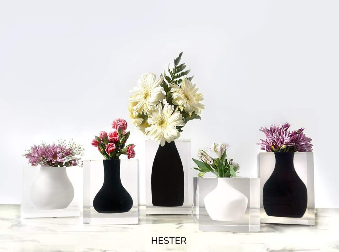JR Williams Vase 2 PURCHASED Needs 0