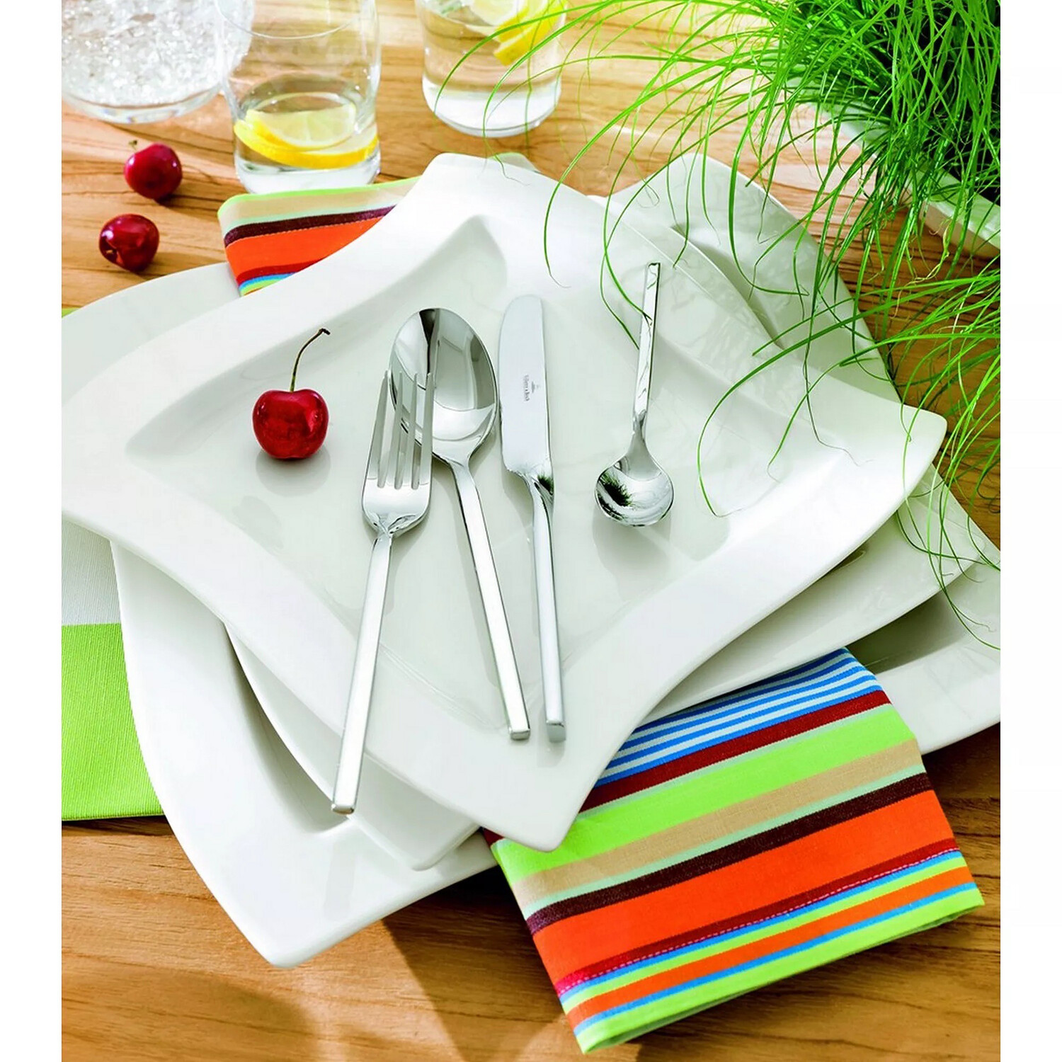 New Wave Flatware 64 Piece