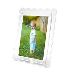 Tara Wilson Scalloped Frame