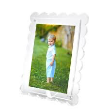 Tara Wilson Clear Scalloped Frame