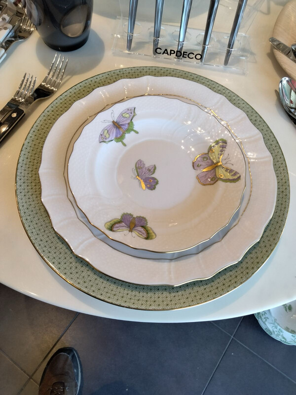 HEREND GOLDEN EDGE Dinner, EVICT P1 Salad, PRINCESS VICTORIA Light Green Rim Soup 3 Piece Needs 12