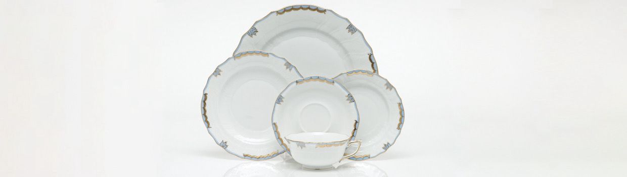 Herend Lt Blue Princess Victoria  Service And Scalopped Dinner Bowl Needs12