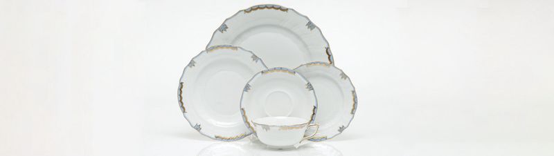 Herend Lt Blue Princess Victoria  Service And Scalopped Dinner Bowl Needs12