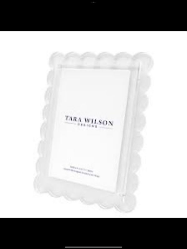 Tara Wilson White Scallop Frame