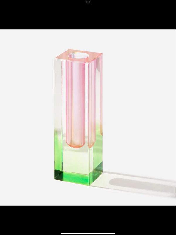 Acrylic Vases Need 3