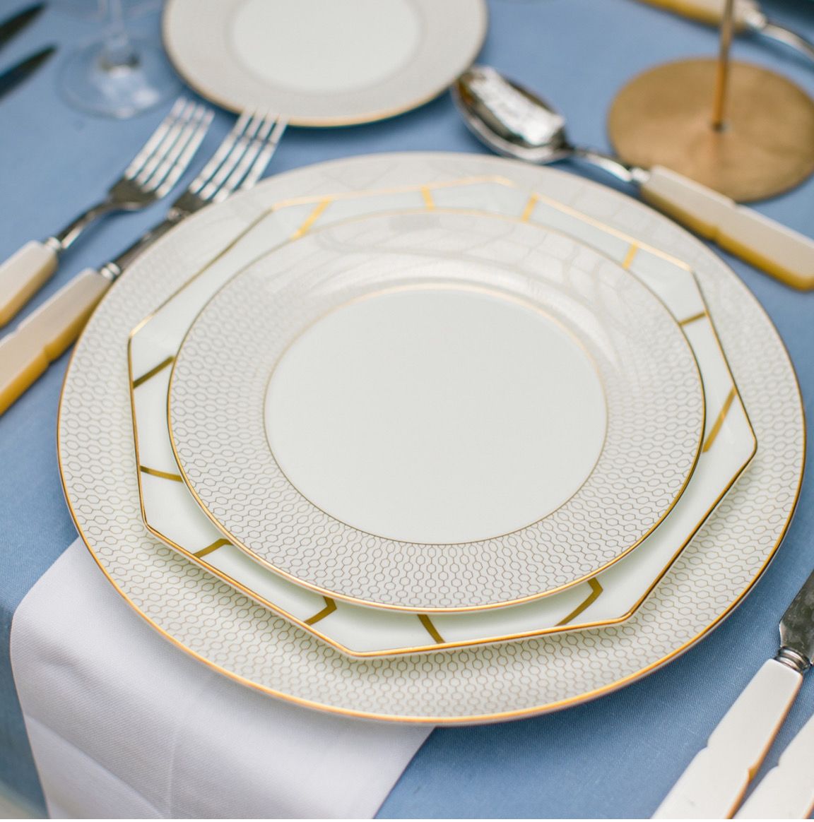 Wedgewood Gio Gold Dinner/Accent/ Soup Needs 12