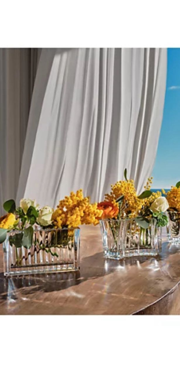 Baccarat Crystal Infini Vase No 1