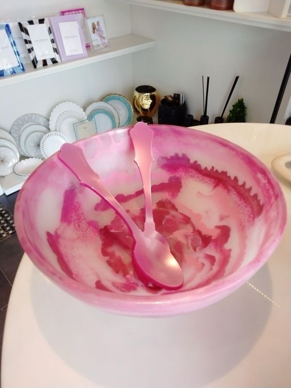 Paola Valle Resin Pink Bowl With Servers Purchased