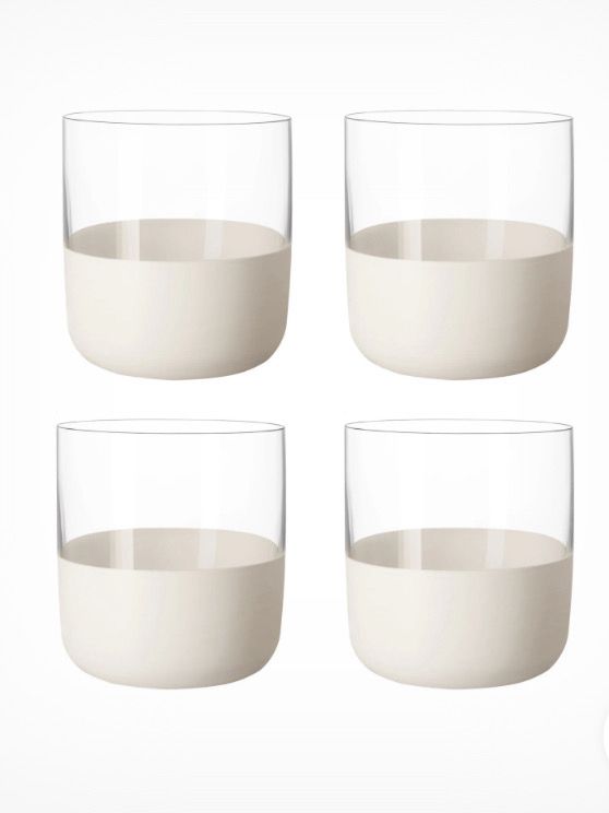 Villeroy Set Of 8 White Shot Glasses On Tray