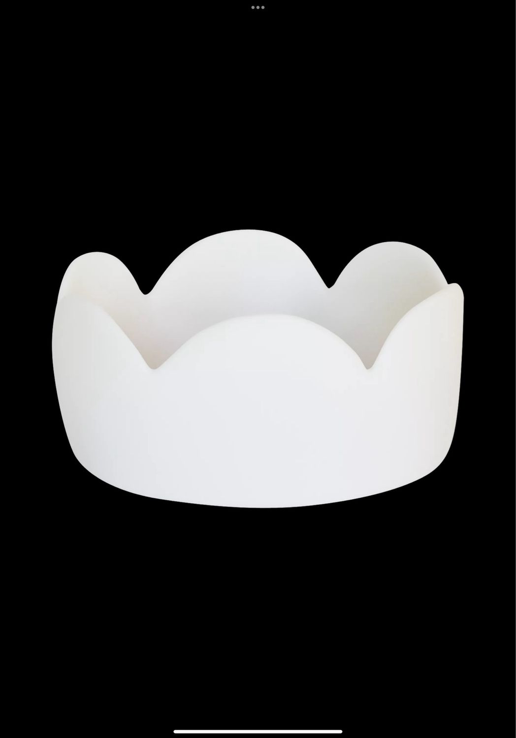 Tina Frey L Scalloped White Fleur Bowl