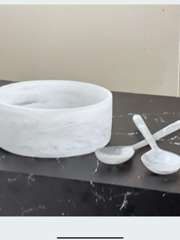 Resin Bowl With Servers Purchased