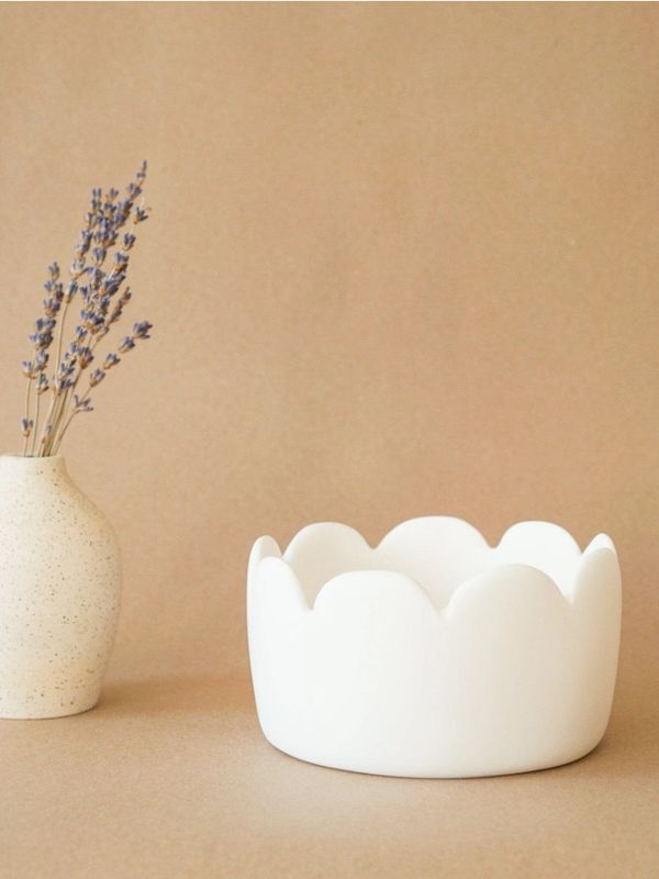 Tina Frey White M Fleur Bowl