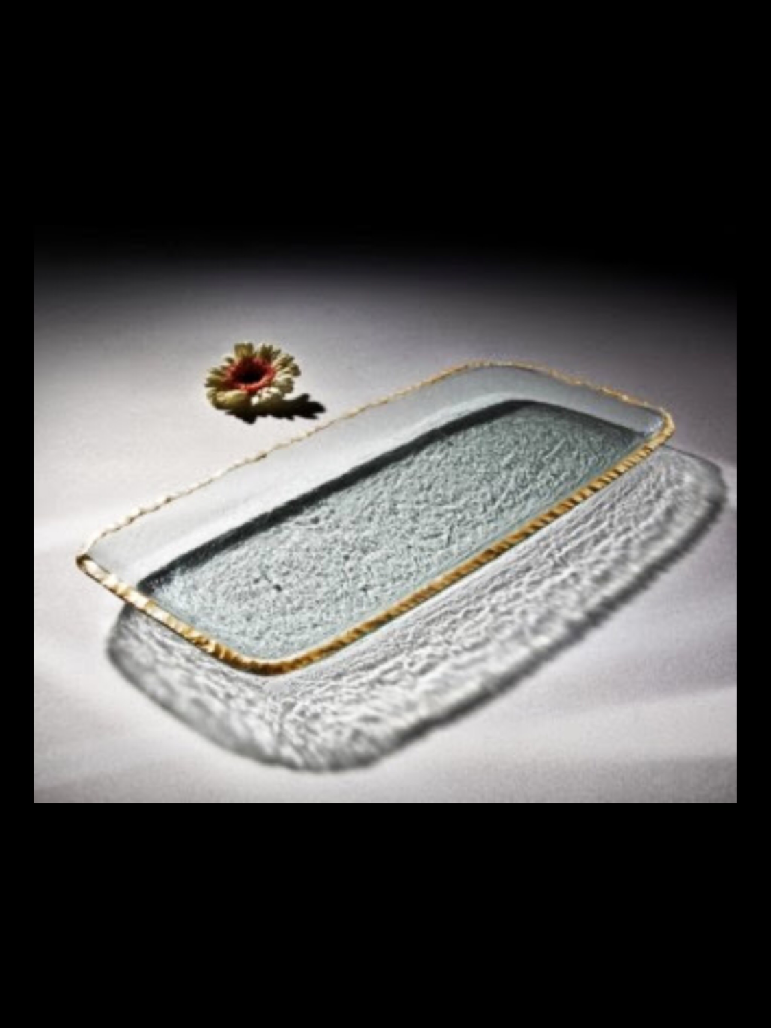 Annie Glass Gold Party Tray