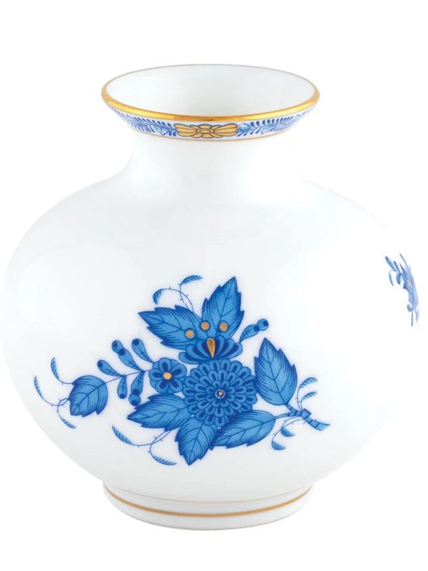 Chinese Bouquet Blue Vase Needs 2