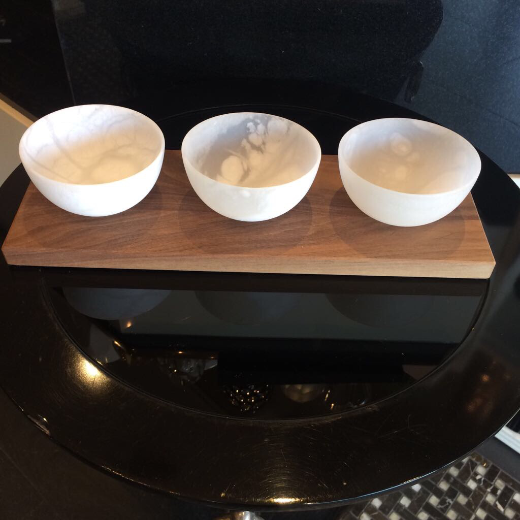 Wood Rablabs Server With Alabaster Bowls