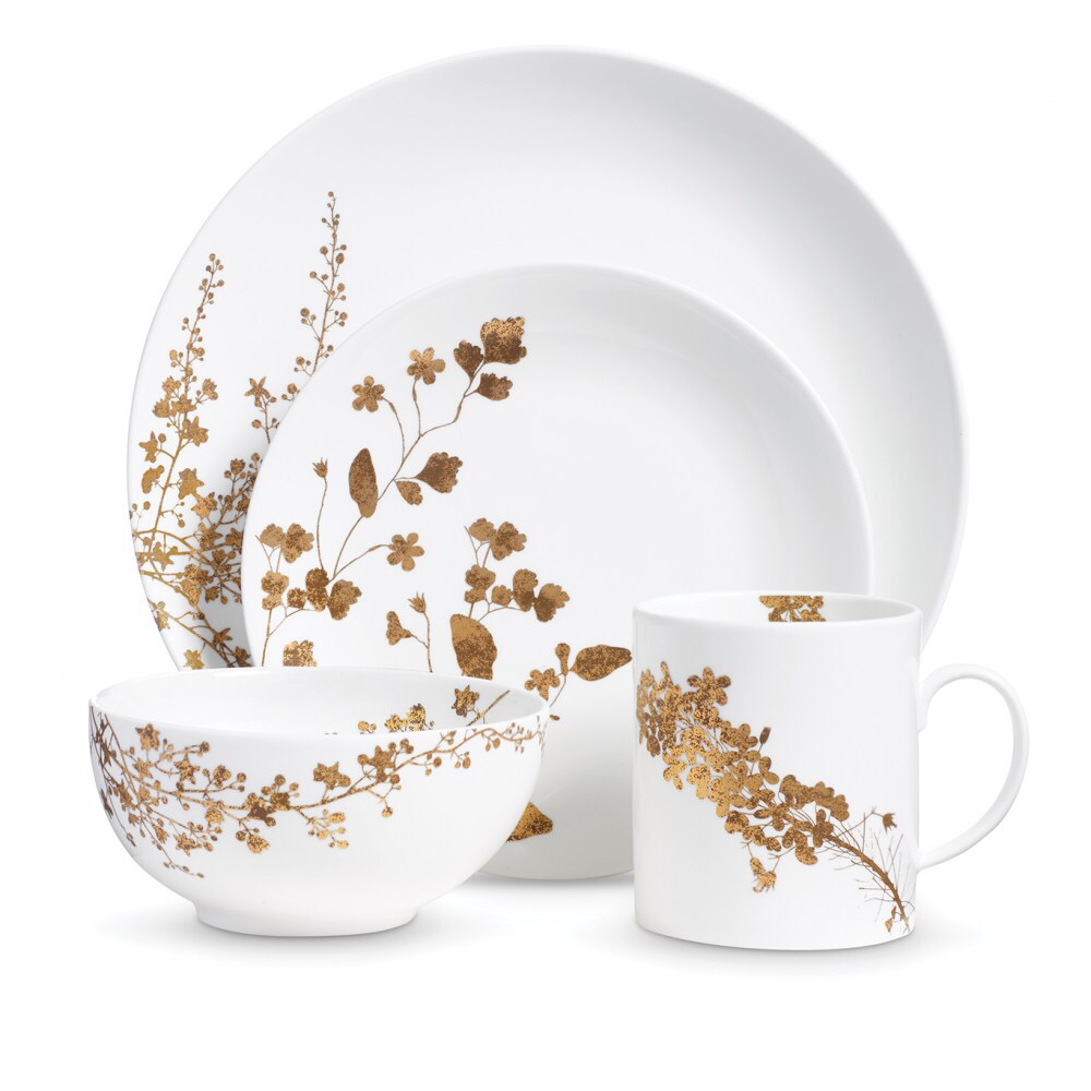 Vera Wang Vera Jardin  Dinnerware 4 Pc $75 each