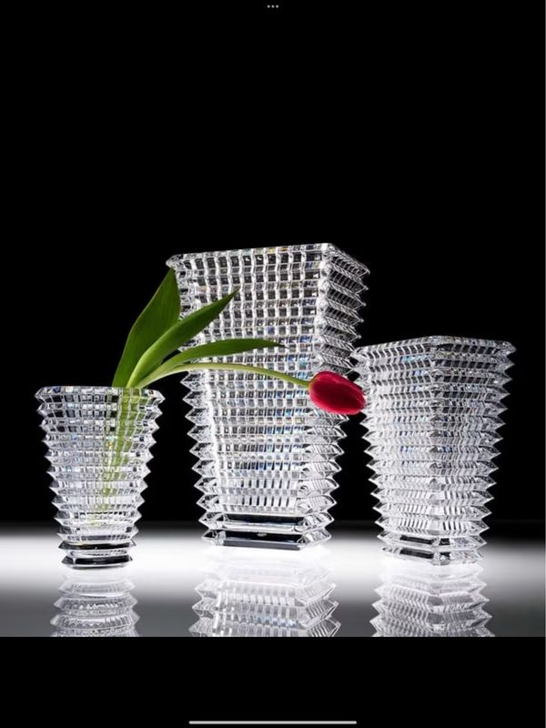 BACCARAT RECTANGLE EYE VASE SMALL