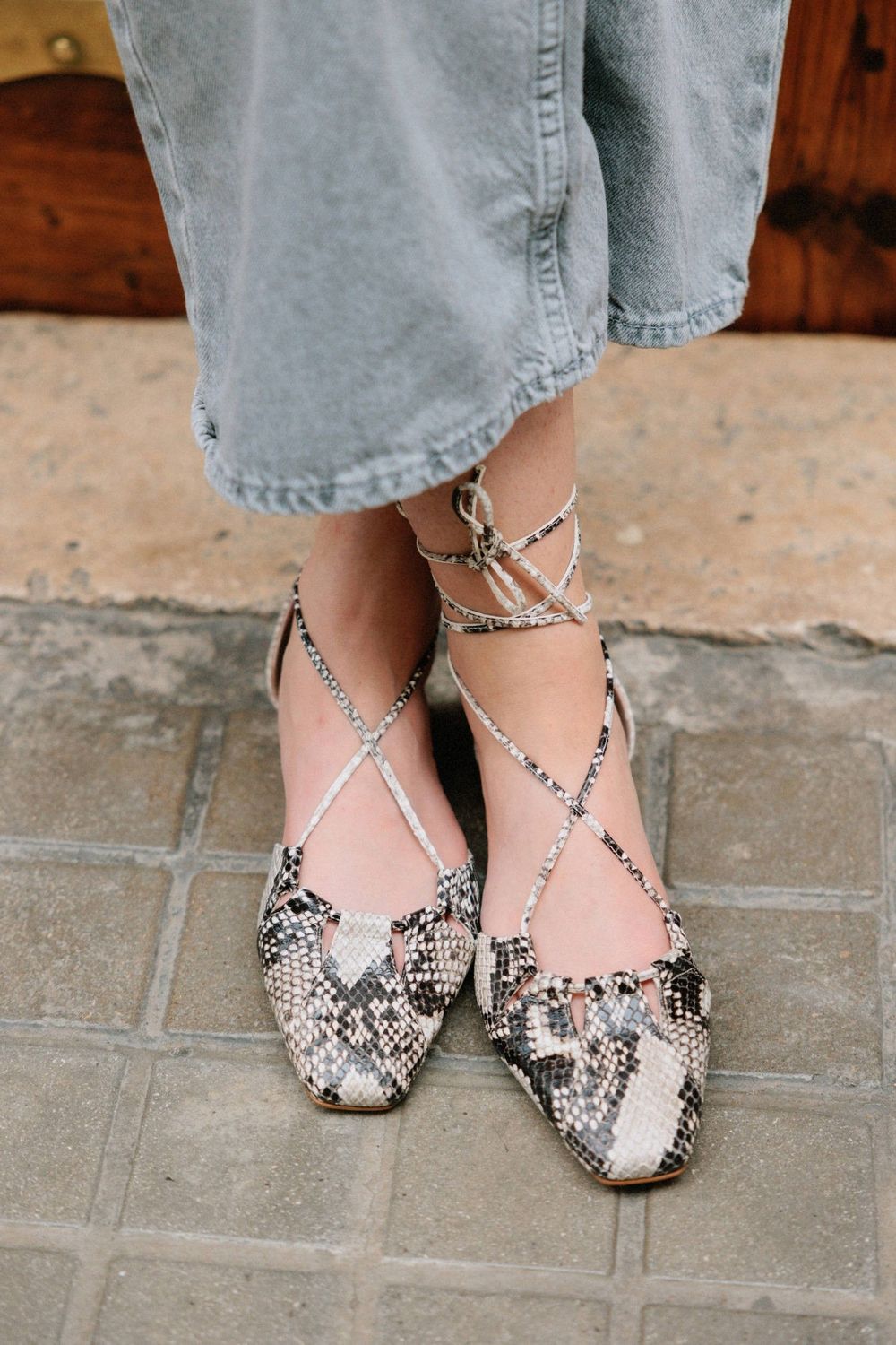 Ana Polo zapatos atados planos serpiente