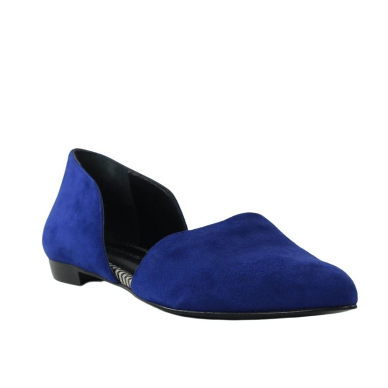 Megumi Ochi zapatos azules de piel ante planos.25vjp4