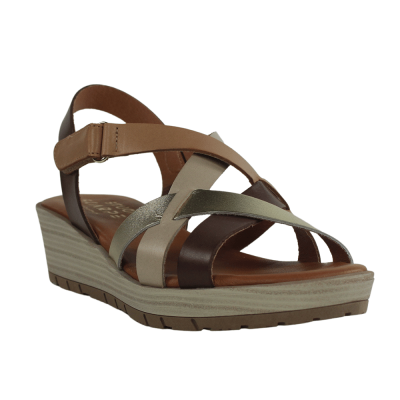 Sandalias de piel con cuña tiras multicolor.677