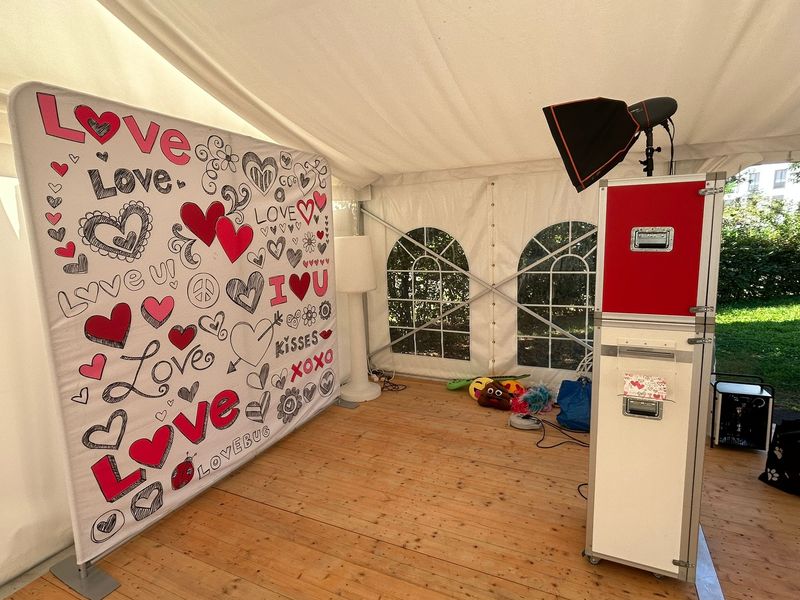 Towerfotobox mit Fotodrucker 200 Ausdrucken