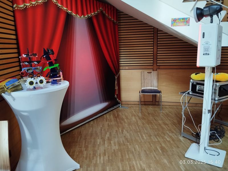 Premium-Erinnerungspaket – Fotobox, Audio-Gästebuch, Candybar & Softeis